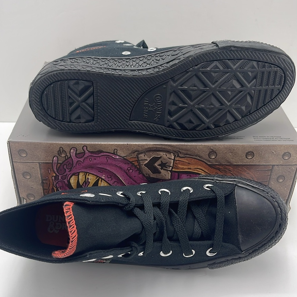 Converse WMNS Black and Red High-Top Sneakers A09886C
CTAS HI
BLACK/RED/WHITE - Picture 3 of 16